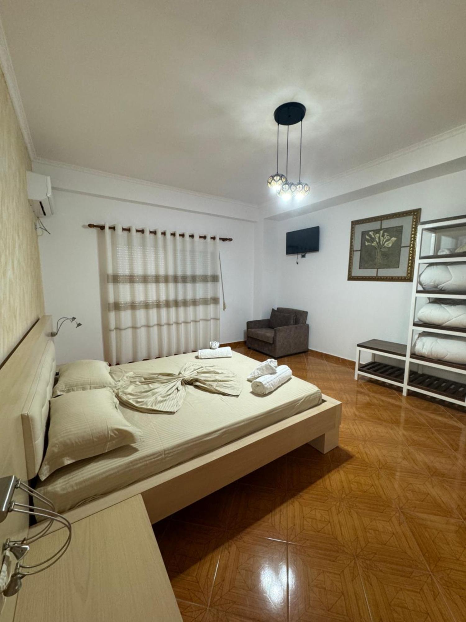Hotel Frida Himare Exteriör bild